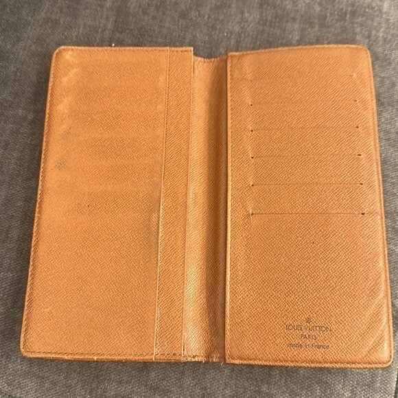 Louis Vuitton Long Wallet with Signature Logo in Coated Canvas - Picture 7 of 8